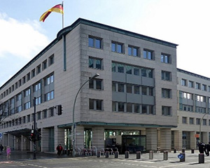 Verwaltungs- und Buerogebaeude mit Facility Management Leistungen von VINCI Facilities
