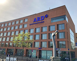 Rundfunk- und Fernsehanstalt mit Facility Management Leistungen von VINCI Facilities